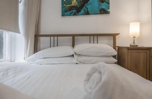 Old Town Apartamento | Cozy Central 2 Bed Apt with Great View - Parking