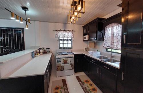 Georgetown Apartamento | Cozy & Central 2 Bedroom Apt