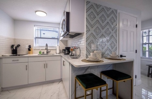 Lake Worth Apartamento | COZY CENTRALLY LOCATED HOME