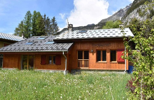 Pralognan-la-Vanoise Chalet De Esquí | Acogedor chalet para 6 personas cerca del centro, jardín sur, 1 habitación, altillo