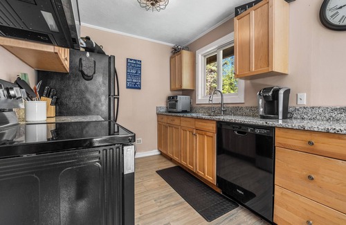 Stratton and Bromley Ski Areas Casa | Cozy Chalet 12 Min to Stratton, 7 Min to Bromley & 15 Min to Manchester