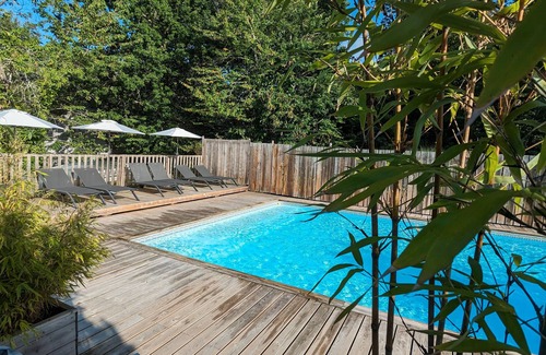 Biron Chalet De Esquí | Chalet íntimo en Biron con piscina compartida