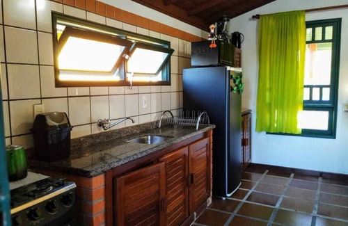 Florianopolis Chalet De Esquí | Cozy Chalet in Family Condominium with Pool on the Beach