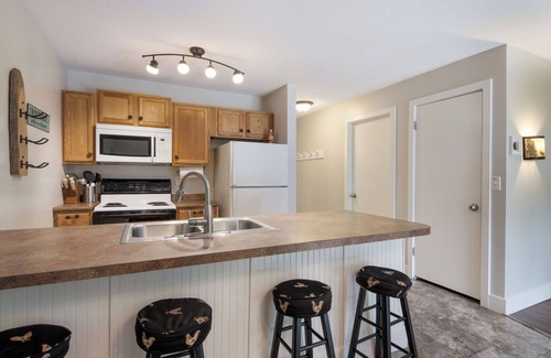 Bellaire Chalet De Esquí | Cozy Chalet - Shanty Creek, Golf, Pools in Bellaire