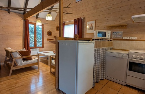 Biron Chalet De Esquí | Chalet íntimo con piscina compartida, accesible para PMR