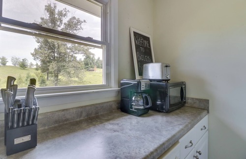 Batesville Cabaña | Cozy Charlottesville Getaway in Bailey's Retreat