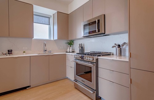 West Los Angeles Apartamento | Cozy & Charming Studio w Full Bed & Kitchen UCLA