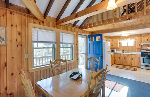 Eddington Cabina | Cozy Chemo Pond Cabin w/ Dock & Waterfront Views