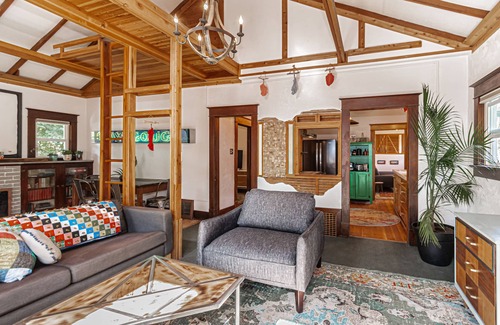 Pocatello Casa | Cozy & Chic | Close to City Creek