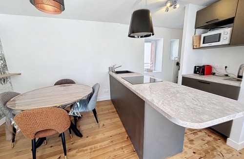 Saint-Pair-sur-Mer Casa | Casa acogedora en el centro, a 200m de la playa, 2 habitaciones