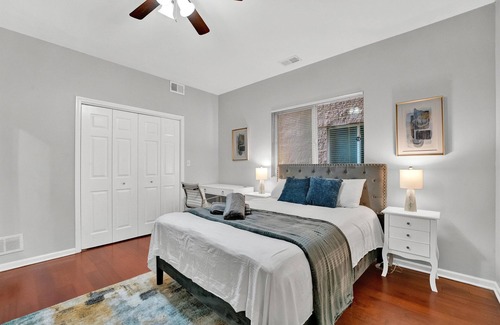 Tri-Taylor Condominio | Cozy City Condo in Heart of City