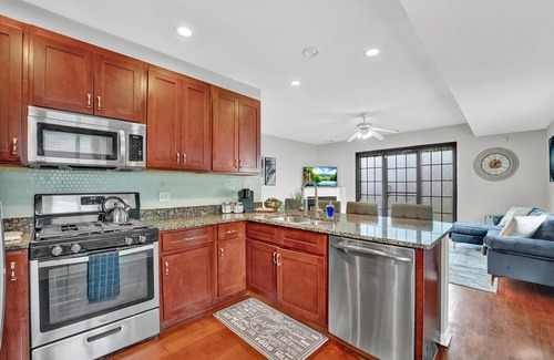 Tri-Taylor Condominio | Cozy City Condo in Heart of City