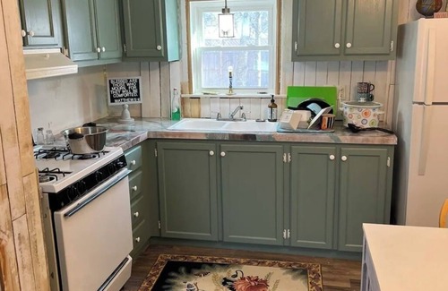 St. Helen Casa | Cozy Clean 2 Bedroom Near Trails