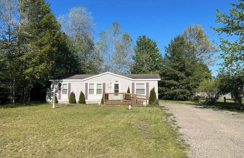St. Helen Casa | Cozy Clean 2 Bedroom Near Trails