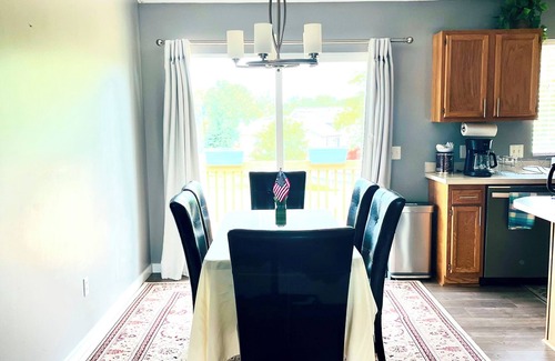 Cutlerville Casa | Cozy & clean 4BD house in Grand Rapids