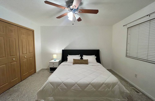 Cutlerville Casa | Cozy & clean 4BD house in Grand Rapids