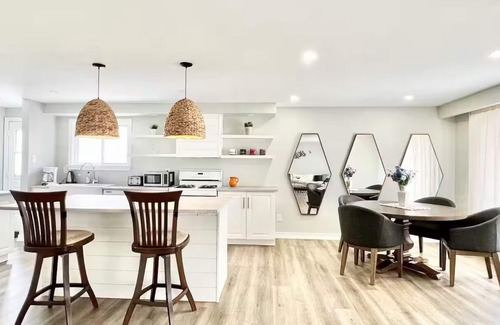 Oakville Casa | Cozy & clean, Eastlake Oakville 3 bed 2.5 bath