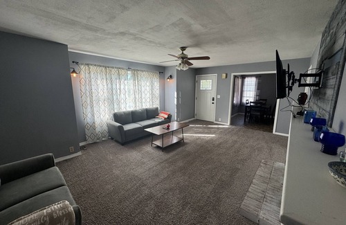 Kirksville Casa | Cozy, Clean & Pet-Friendly – Near Kirksville High