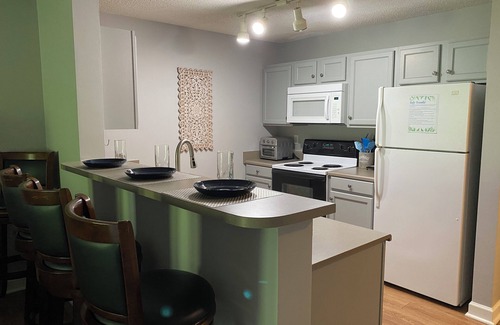 Keowee Condominio | Cozy Clemson Condo - Lake Hartwell 4 bedroom with 4 private baths- sleeps 8