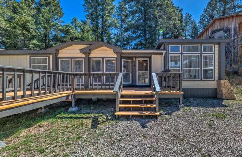 Cloudcroft Casa | Cozy Cloudcroft Cabin with Deck and Gas Grill!
