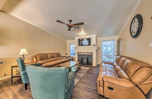 Cloudcroft Casa | Cozy Cloudcroft Cabin with Deck and Gas Grill!