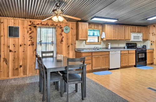 Ranchvale Casa | Cozy Clovis Getaway w/ Patio: 6 Mi to Town!
