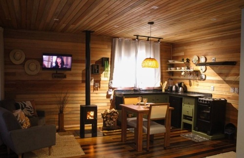 Urubici Cabina | Cozy couple's cabin with hot tub, air conditioning, and breakfast