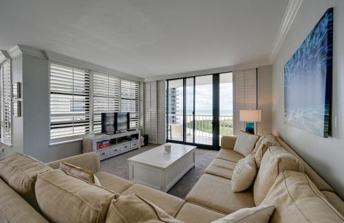 Marco Island Apartamento | Cozy Coastal Condo with Pool Access Steps to Beach!