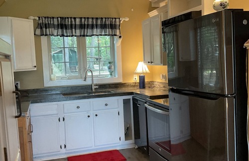 Richmond Hill Apartamento | Cozy coastal cottage like studio