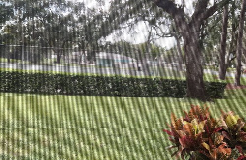 Fox Chase Cabaña | Cozy Coastal Cottage with Pool and Tennis Courts - Sleeps 8