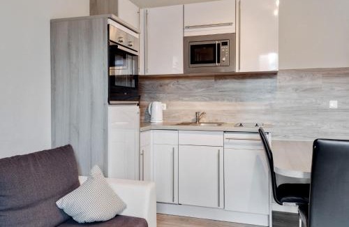 Gross Schwansee Apartamento | Cozy Coastal Escape with Garden