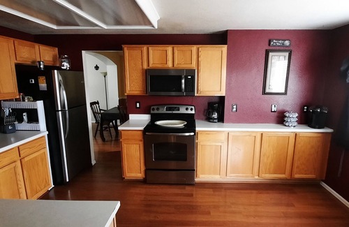 Henderson Casa | Cozy Colorado home with Serene views meant for pure relaxation!