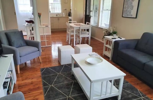 Berrima Casa | Cozy comfort awaits at Ronelle Cottage — your home away from home.