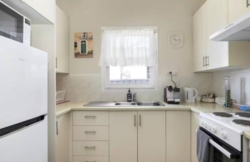 Berrima Casa | Cozy comfort awaits at Ronelle Cottage — your home away from home.