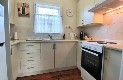 Berrima Casa | Cozy comfort awaits at Ronelle Cottage — your home away from home.