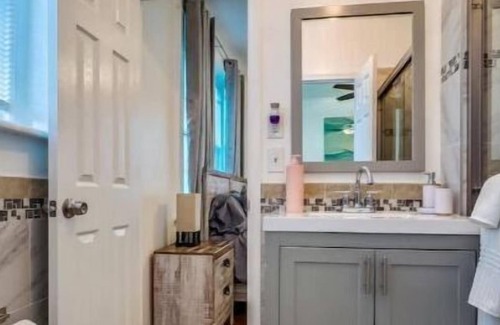 Norfolk Casa | Cozy Comfort in West Ghent