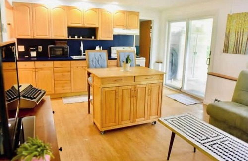 Bethpage Apartamento | Hogar Cogedor y Confortable: Un Hogar lejos de Su Hogar.