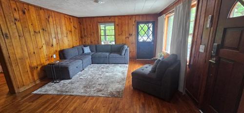 Tellico Plains Otro | Cozy Compass House