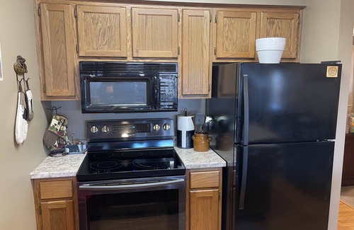 Notch Estates Condominio | Cozy condo, 2 mi to SDCity, 2 pools, fishing lake
