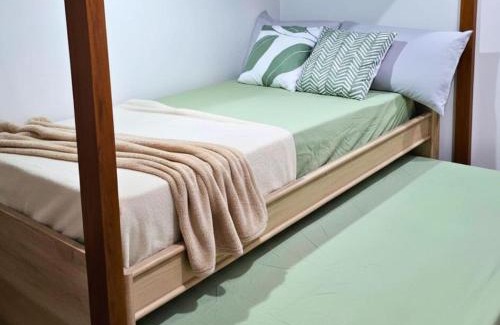 Albay Province Apartamento | Cozy Condo AC Wi-Fi Netflix Ligao Natl Rd Rm 303