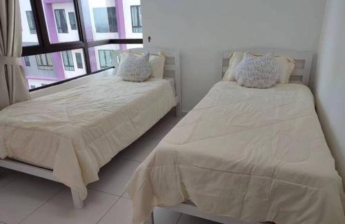 Bukit Baru Apartamento | Cozy Condo at Melaka Top Hill, 7-9pax