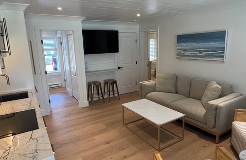 Avalon Condominio | COZY Condo by the SEA!