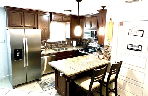 McAllen Casa | Cozy Condo close to airport and shopping