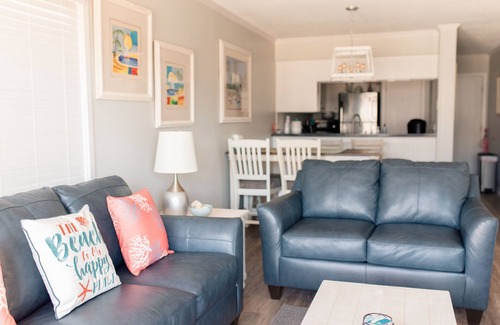 Morehead City Condominio | Cozy Condo for your family, indoor pool&Putt Putt.