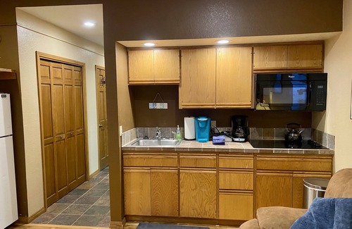 Purgatory Condominio | Cozy Condo in Cascade Village, right next to Purgatory Ski Resort!