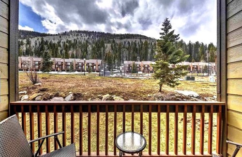 Purgatory Condominio | Cozy Condo in Cascade Village, right next to Purgatory Ski Resort!