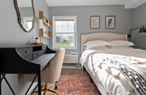 Huntington Apartamento | Cozy Condo in City: Just Steps to the Metro!