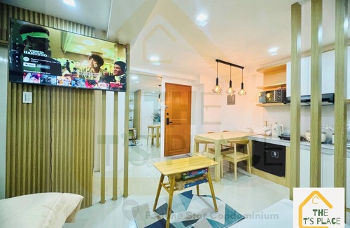 Caloocan Condominio | Cozy Condo in Fairview/North Caloocan with WiFi, AC, Netflix, YouTube