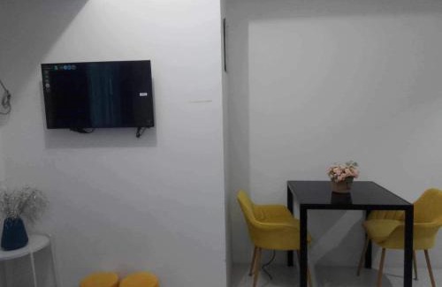 Ermita Apartamento | Cozy Condo near US EmbassyErmita Manila/Roxas blvd/Dolomite beach