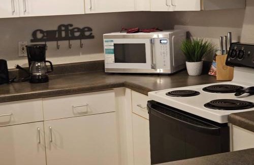 East Town Apartamento | Cozy Condo on the River!